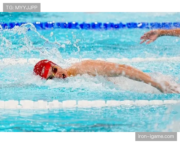 澳泳坛传奇哈克特800米自由泳新纪录引轰动