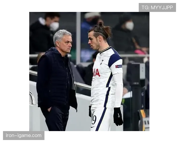 登贝莱 vs 贝尔:速度冲击与边路爆破效率对比 登贝莱 vs 贝尔:速度冲击与边路爆破效率对比