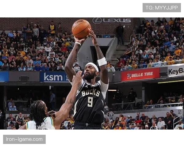 波蒂斯无球切入效率提升，内线终结改变雄鹿进攻结构