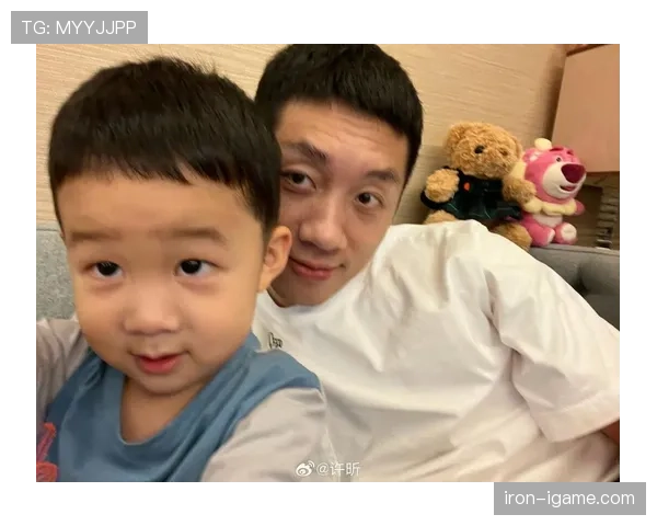 许昕晒的一张饭桌照，把我整年外卖钱都看没了